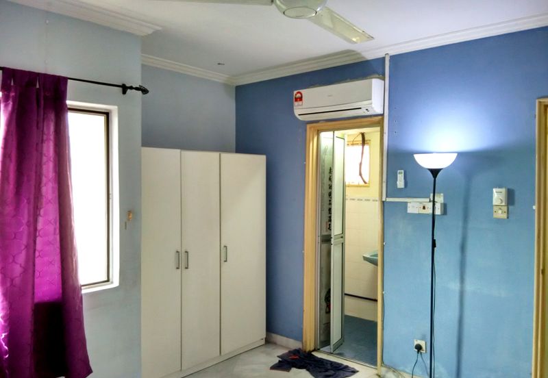 De Tropicana Condominium