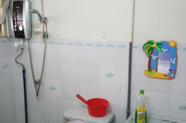 De Tropicana Condominium