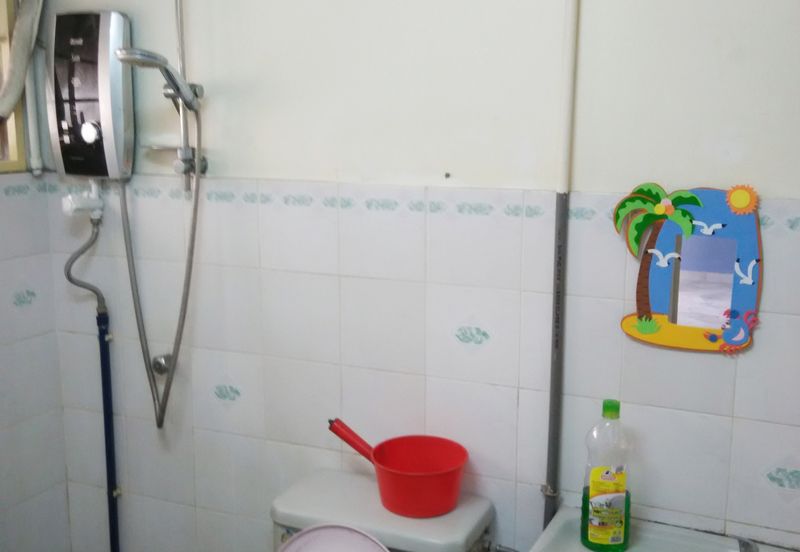 De Tropicana Condominium