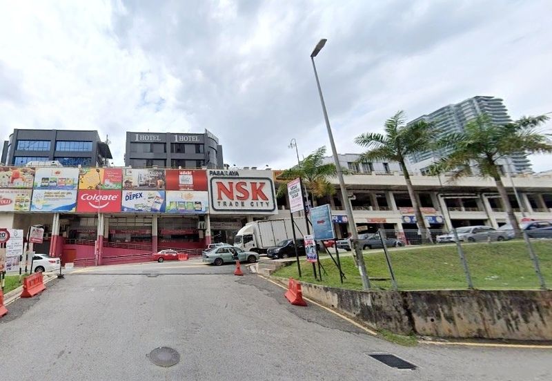 De Tropicana Condominium