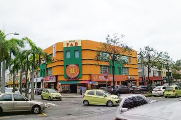 De Tropicana Condominium