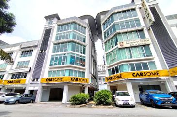 Parklane Commercial Hub