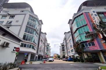 Parklane Commercial Hub