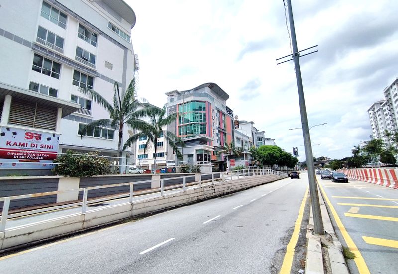 Parklane Commercial Hub