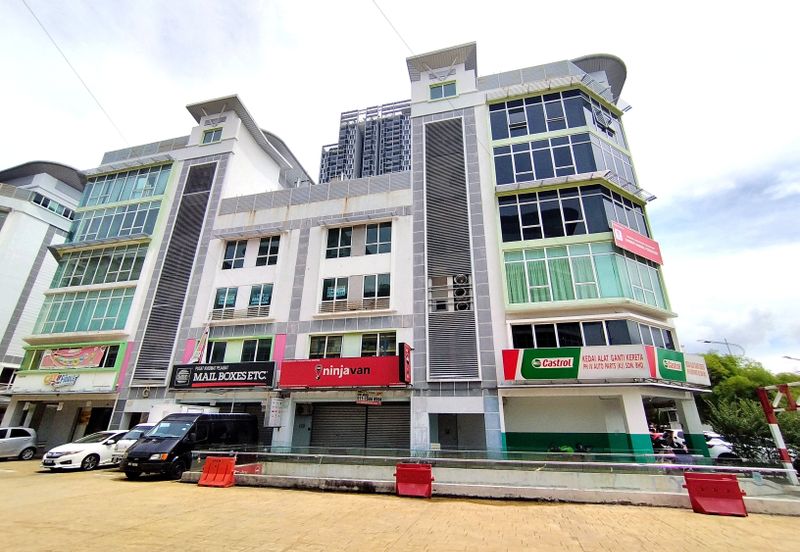 Parklane Commercial Hub