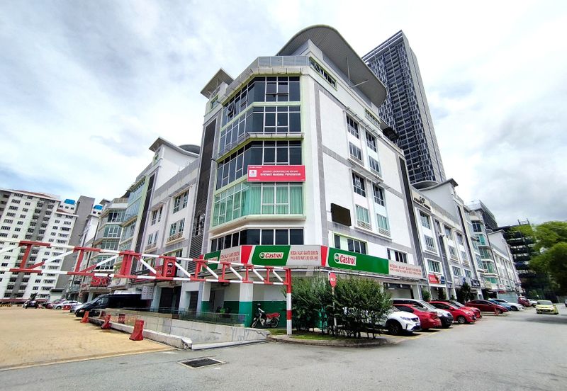 Parklane Commercial Hub