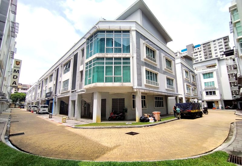 Parklane Commercial Hub