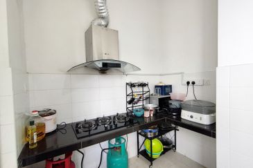 Parkfield Residences, Tropicana Heights