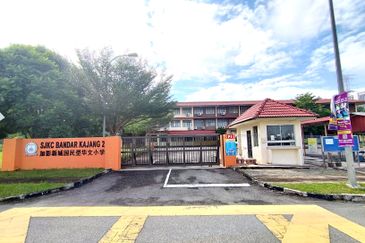 Parkfield Residences, Tropicana Heights