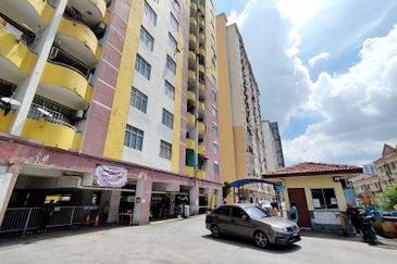 Pangsapuri Lagoon Perdana