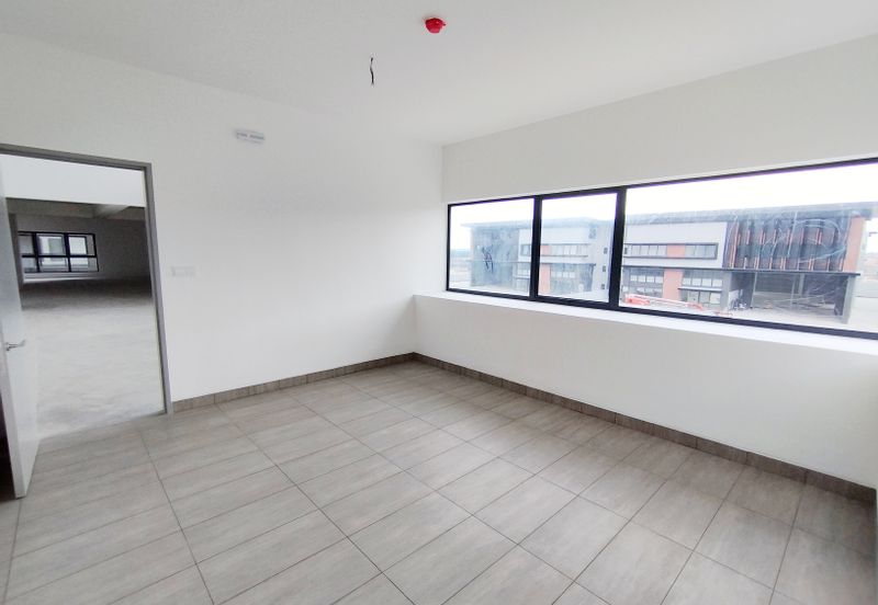 Elmina Business Park