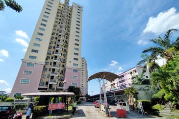 Juta Mines Condo
