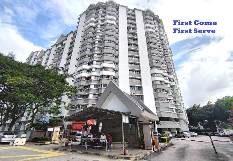 De Tropicana Condominium