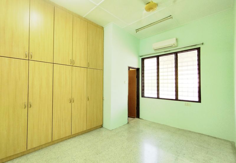 Happy Garden (Taman Gembira)