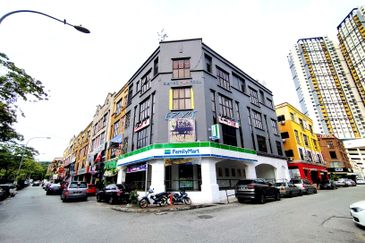 Apartment Abadi Indah