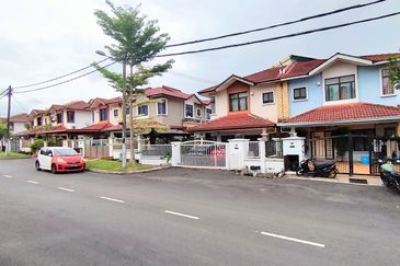 MUTIARA INDAH, pusat bandar Puchong, Bandar Puteri Puchong, Puchong hartamas, lake edge, puchong jaya, puchong legenda, puchong utama, puchong, 