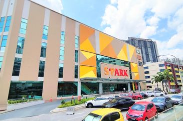 VANTAGE POINT, the vyne, nidoz residences, trinity aquata, amadesa resort, sri lata, midfields 2, midfields, kuchai lama, sri petaling, desa petaling,