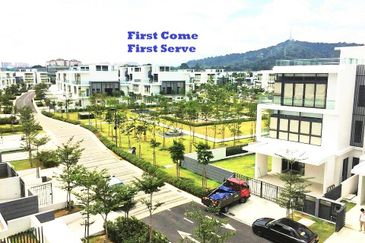 The Grove @ Lake Fields