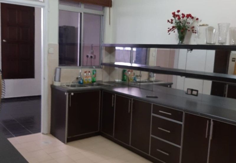 Sepah Puteri, Seksyen 5, Kota Damansara 