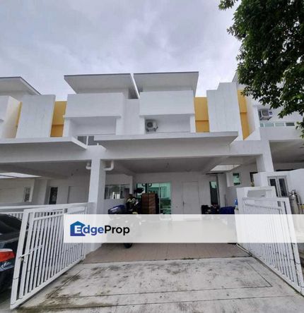 Hilltop Adira Ara Sendayan Intermediate for Sale, Negeri Sembilan, Seremban