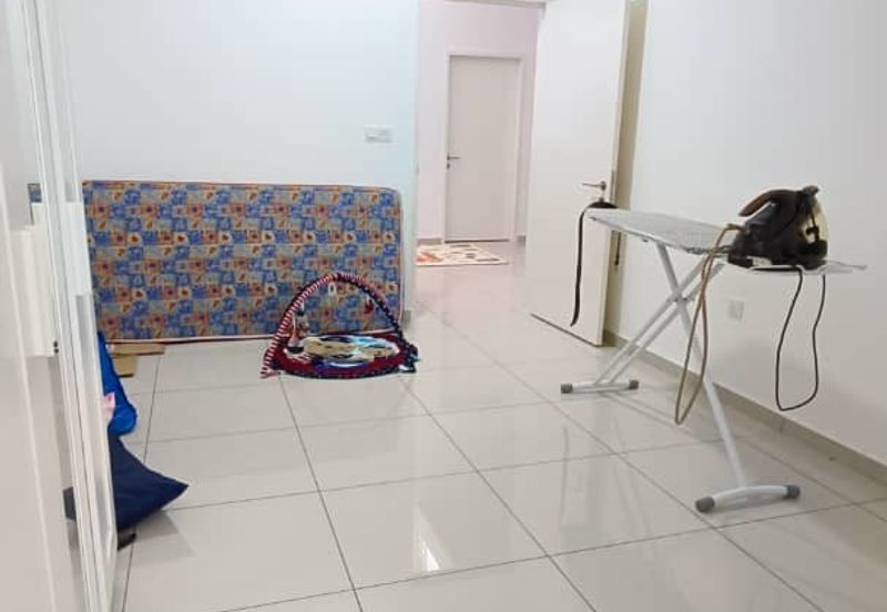 Damaris @ Ara Sendayan