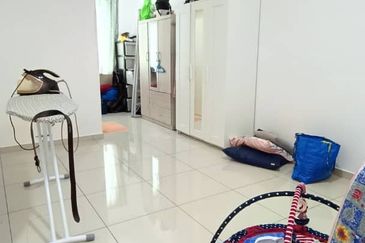 Damaris @ Ara Sendayan