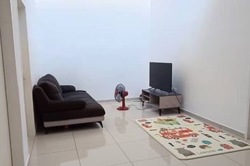 Damaris @ Ara Sendayan