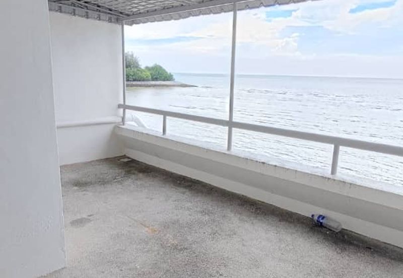 Paradise Lagoon Apartment