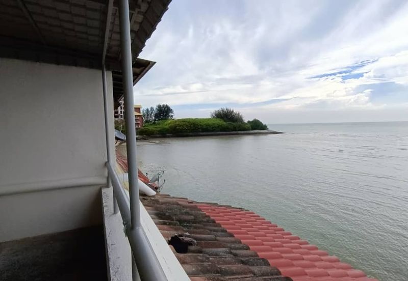 Paradise Lagoon Apartment