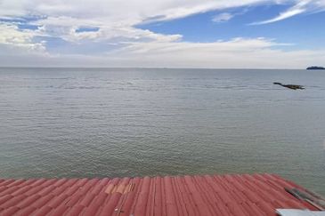 Paradise Lagoon Apartment