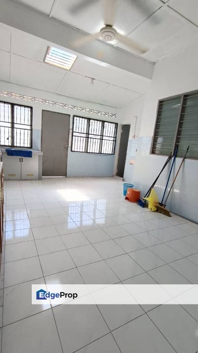 Newly Paint Taman Bukit Sentosa Templer Seremban for rent, Negeri Sembilan, Seremban