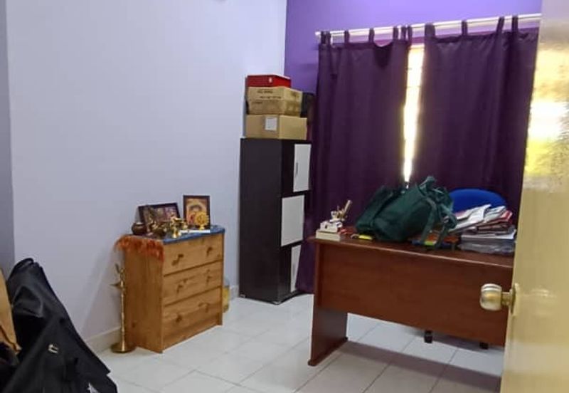 Green Street Homes Seremban 2