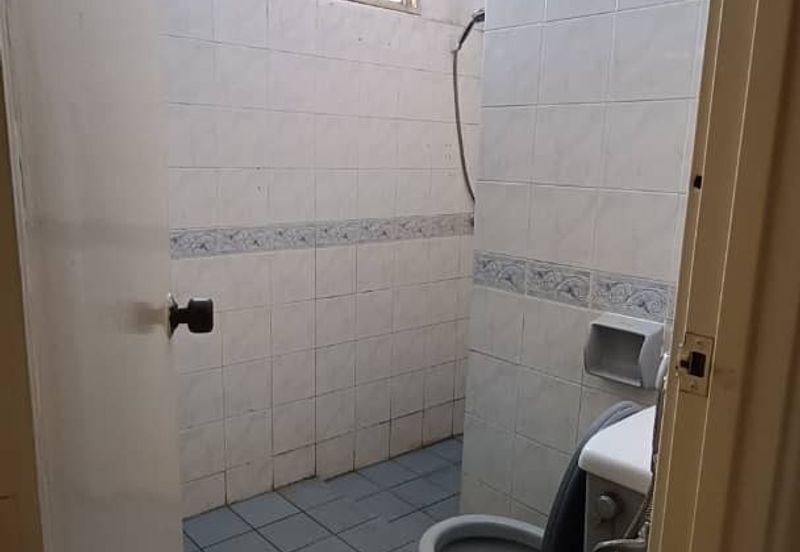 Green Street Homes Seremban 2