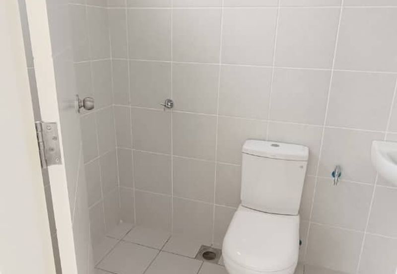 Taman Irama Sendayan 2 Double storey Terrace Brand New More Parking Windy Elana  Facing North House number 9