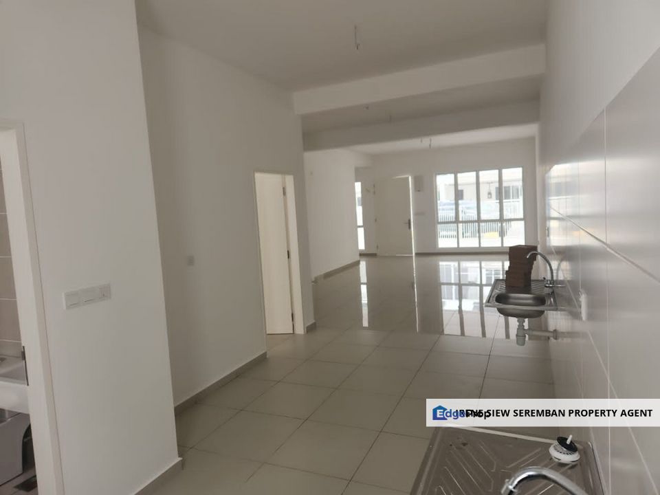 Brand New Superlink Alaris Sendayan RM499k | 4R3B | Beside SJKC | Below Bank Value Facing Southeast , Negeri Sembilan, Seremban