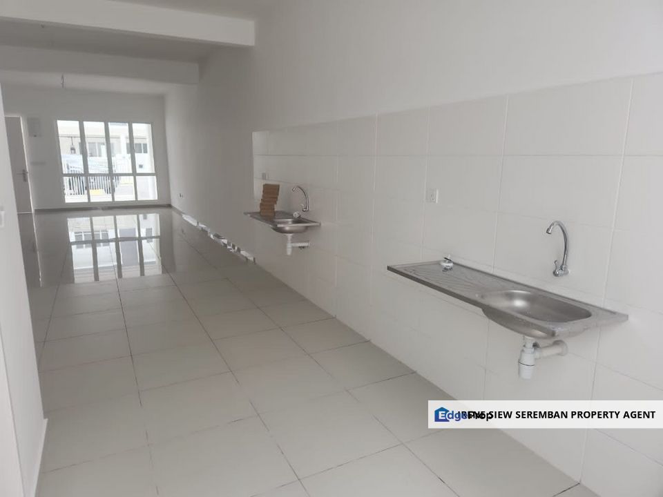 Brand New Superlink Alaris Sendayan RM499k | 4R3B | Beside SJKC | Below Bank Value Facing Southeast , Negeri Sembilan, Seremban