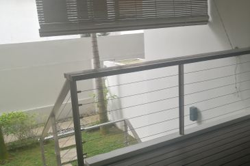 The Madge, Taman U-Thant