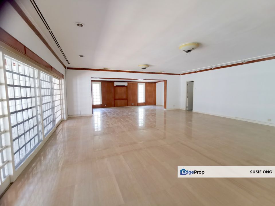 Taman U Thant bungalow with garden and pool, Kuala Lumpur, KLCC