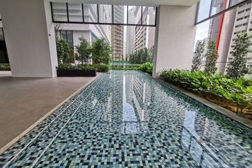 Aria Luxury Residence