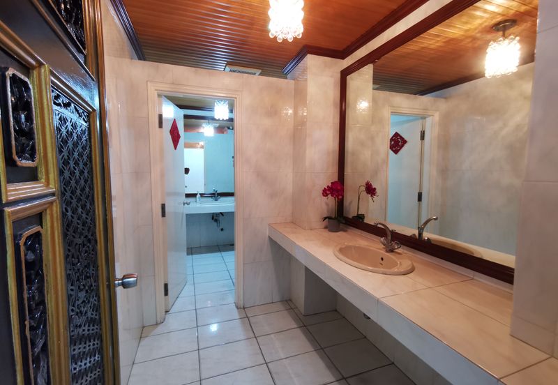 Bungalow large garden and pool @ Bukit Tunku (Kenny Hills)