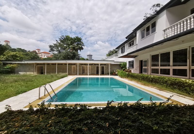 Bungalow large garden and pool @ Bukit Tunku (Kenny Hills)