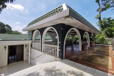 Bungalow large garden and pool @ Bukit Tunku (Kenny Hills)