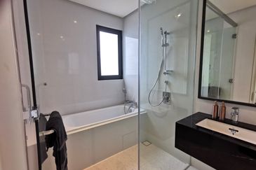 Pavilion Embassy Residence