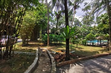 Kampung Warisan Condominium