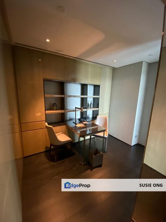 Four seasons Service Apartment fully furnished 2 bedrooms  move in condition, Kuala Lumpur, KLCC