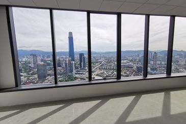 Menara EcoWorld (The Stride Strata Office @ BBCC)