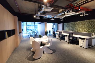 Menara EcoWorld (The Stride Strata Office @ BBCC)