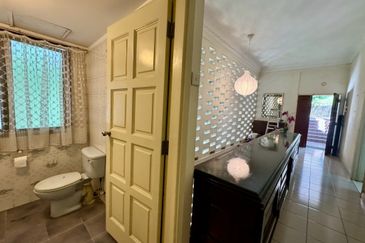 3 storey classic bungalow @ Bukit Tunku (Kenny Hills)