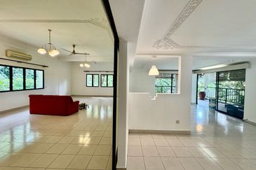 3 storey classic bungalow @ Bukit Tunku (Kenny Hills)