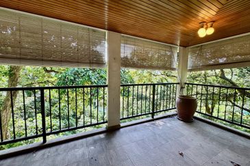 3 storey classic bungalow @ Bukit Tunku (Kenny Hills)